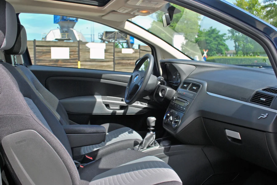 spiros rental corfu FIAT GRANDE PUNTO 2
